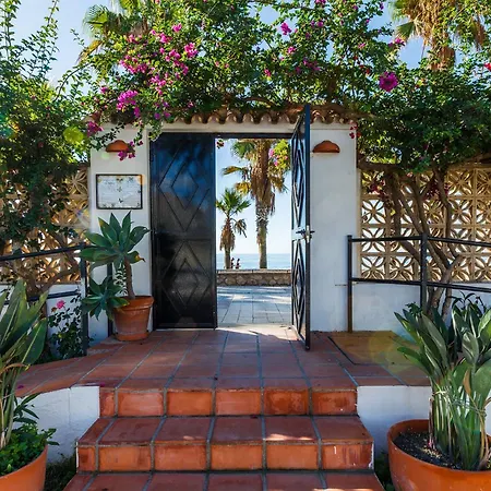 Mares - Traina * Caleta De Velez