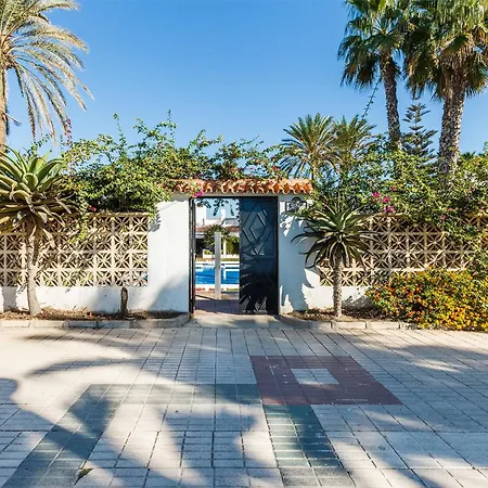 Mares - Traina * Caleta De Velez